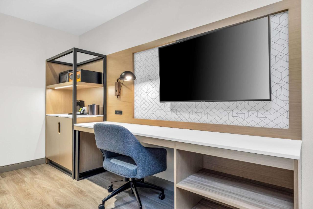 La Quinta Inn & Suites By Wyndham San Jose Airport-Downtown Esterno foto