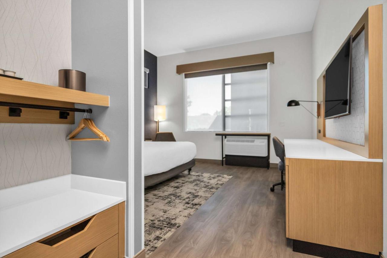 La Quinta Inn & Suites By Wyndham San Jose Airport-Downtown Esterno foto