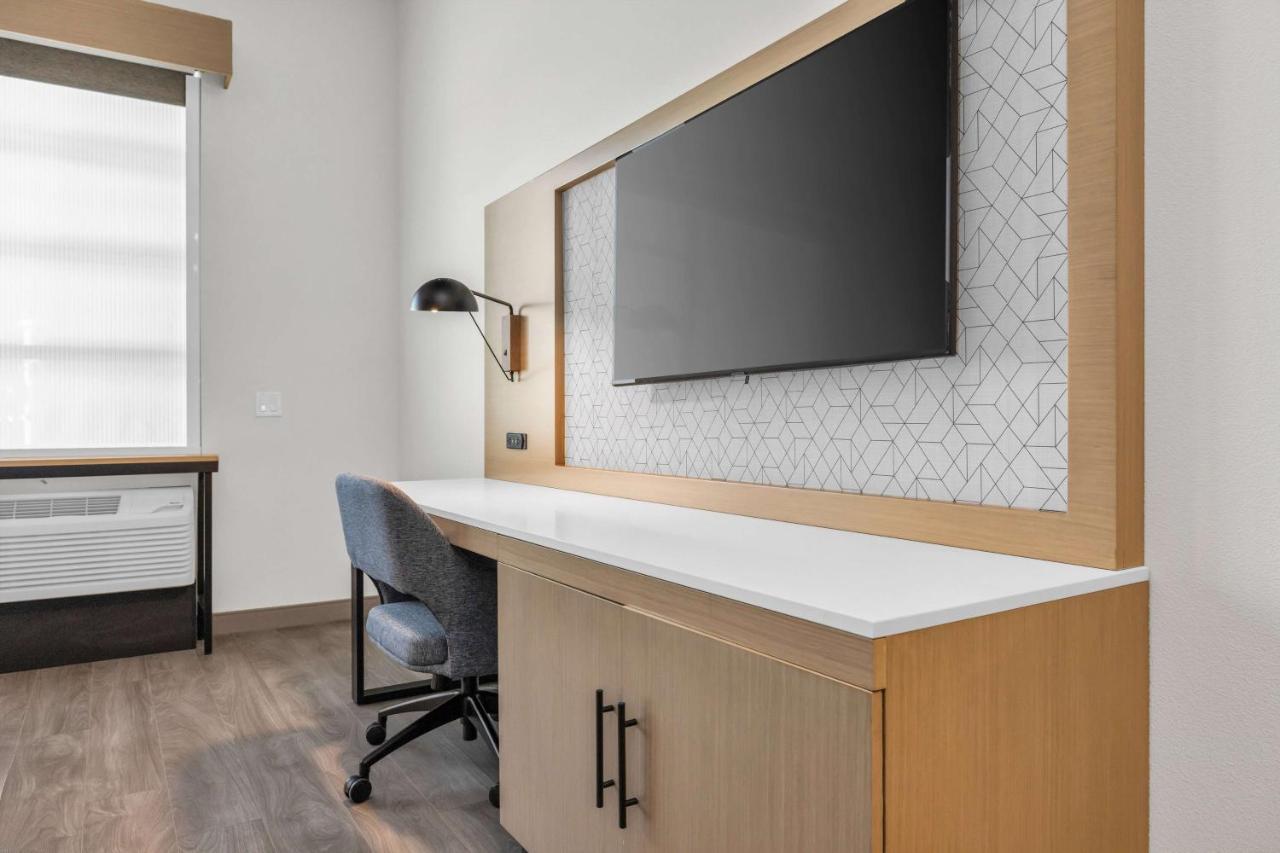 La Quinta Inn & Suites By Wyndham San Jose Airport-Downtown Esterno foto