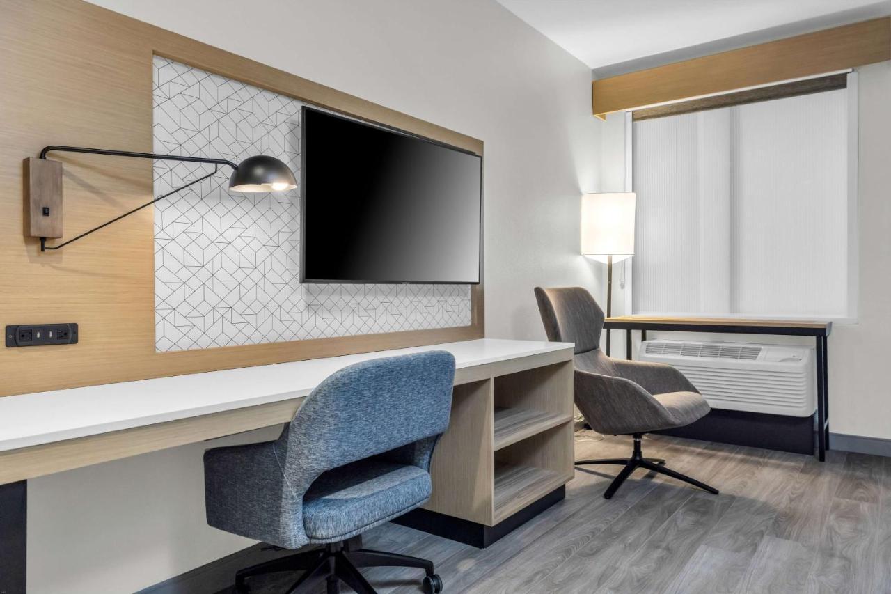La Quinta Inn & Suites By Wyndham San Jose Airport-Downtown Esterno foto