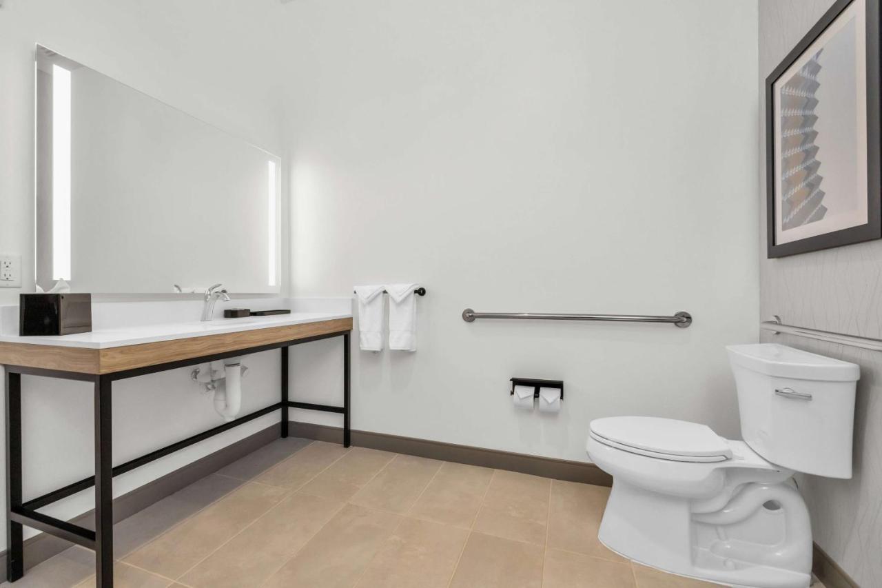 La Quinta Inn & Suites By Wyndham San Jose Airport-Downtown Esterno foto