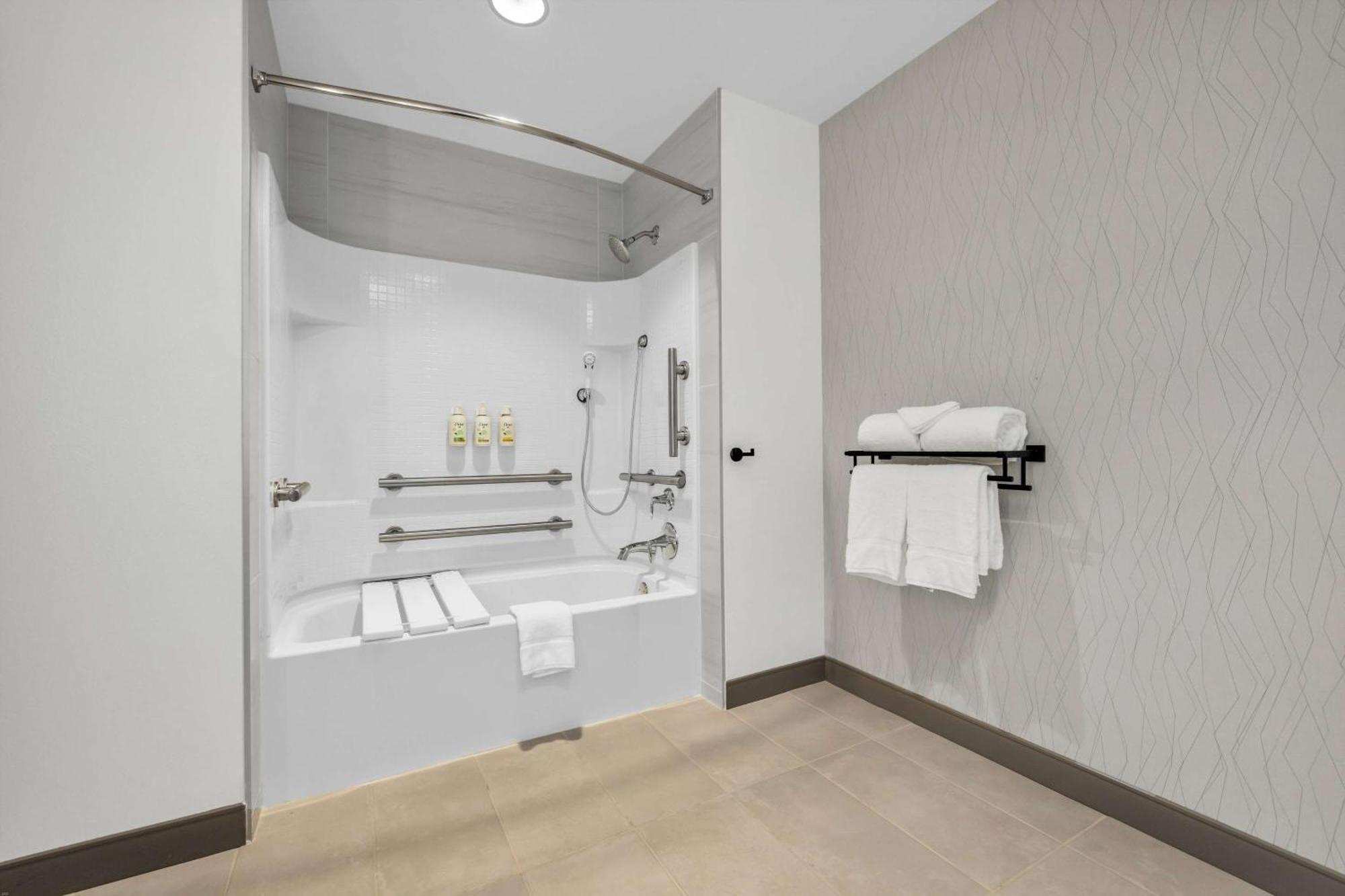 La Quinta Inn & Suites By Wyndham San Jose Airport-Downtown Esterno foto
