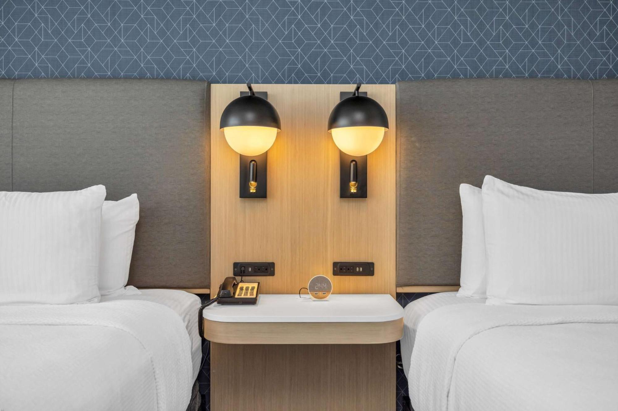 La Quinta Inn & Suites By Wyndham San Jose Airport-Downtown Esterno foto