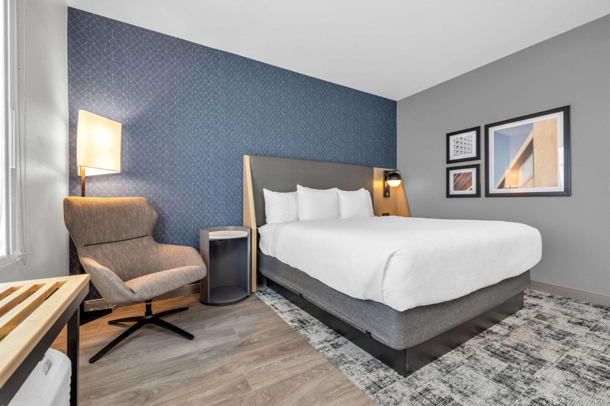 La Quinta Inn & Suites By Wyndham San Jose Airport-Downtown Esterno foto